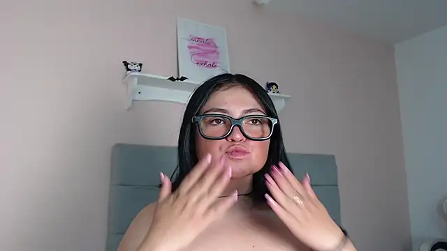 Snapshot of _Wandaa_ chatting on October 29, 2025, 2:03 am Wandaa online show from October 29, 2025, 2:03 am