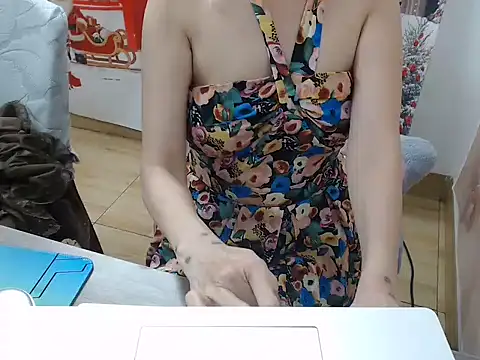 Snapshot of Funnygirl_9x chatting on December 2, 2025, 1:39 pm Funnygirl 9x online show from December 2, 2025, 1:39 pm