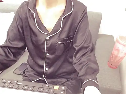 Snapshot of Funnygirl_9x chatting on February 12, 2026, 3:01 am Funnygirl 9x online show from February 12, 2026, 3:01 am