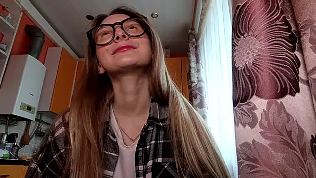 Nymera flare online show from October 30, 2025, 7:10 am