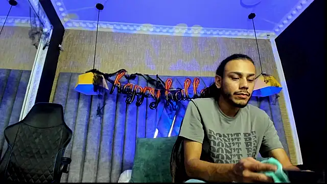 Boss Domiinator online show from October 26, 2025, 3:23 am