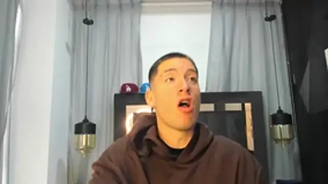 HunterHeat  online show from April 9, 2026, 12:43 pm