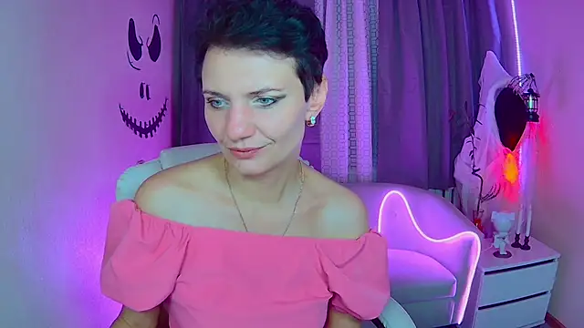 AvaSaturnian online show from October 27, 2025, 1:15 pm