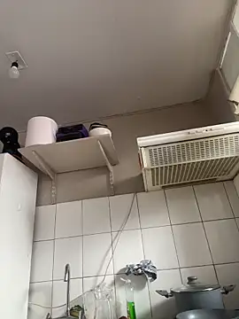 whitsblack online show from December 18, 2025, 10:05 pm