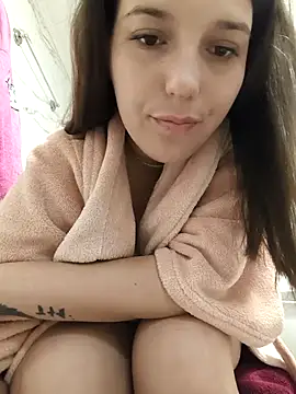 Sakura 2000 online show from September 13, 2025, 11:15 pm