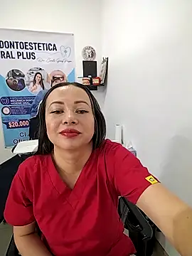 Madisson-04  online show from November 14, 2025, 3:22 pm