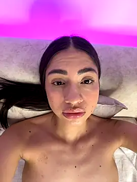 Snapshot of alannasexy__ chatting on November 4, 2025, 5:23 pm alannasexy online show from November 4, 2025, 5:23 pm