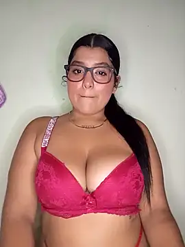 Cat Hot Party online show from October 6, 2025, 11:57 pm
