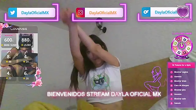 Snapshot of Clavelnegro chatting on November 12, 2025, 11:21 am Clavelnegro online show from November 12, 2025, 11:21 am