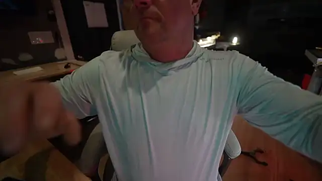 Snapshot of Soundfreak chatting on October 16, 2025, 3:51 am Soundfreak online show from October 16, 2025, 3:51 am