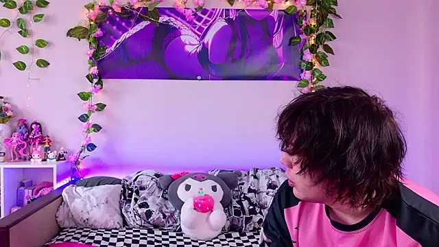 Snapshot of Night_angell69 chatting on February 18, 2026, 9:49 am Night angell69 online show from February 18, 2026, 9:49 am