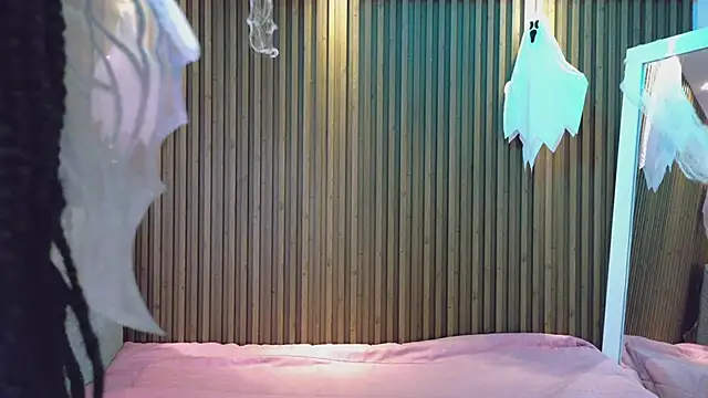 Snapshot of AlanaWalker9 chatting on October 31, 2025, 4:02 am AlanaWalker9 online show from October 31, 2025, 4:02 am