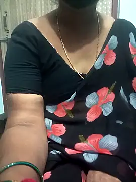 Snapshot of Mee_harini-telugupilla chatting on May 9, 2026, 8:08 am Mee harini-telugupilla online show from May 9, 2026, 8:08 am