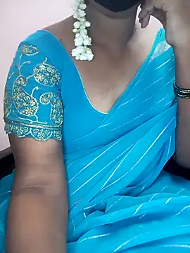 Snapshot of Mee_harini-telugupilla chatting on May 10, 2026, 2:39 am Mee harini-telugupilla online show from May 10, 2026, 2:39 am