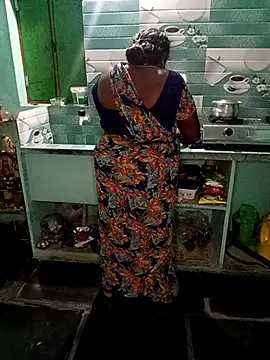 Snapshot of chubby_babitha-telugu chatting on November 6, 2025, 3:24 pm chubby babitha-telugu online show from November 6, 2025, 3:24 pm