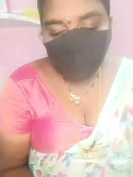 Snapshot of chubby_babitha-telugu chatting on December 5, 2025, 4:58 pm chubby babitha-telugu online show from December 5, 2025, 4:58 pm