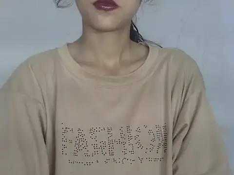 Snapshot of Saniya9B chatting on October 24, 2025, 5:37 am Saniya9B online show from October 24, 2025, 5:37 am