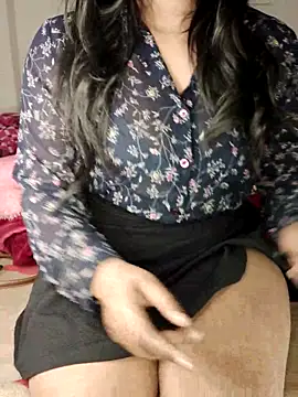 Riya Malik online show from February 24, 2026, 3:04 am
