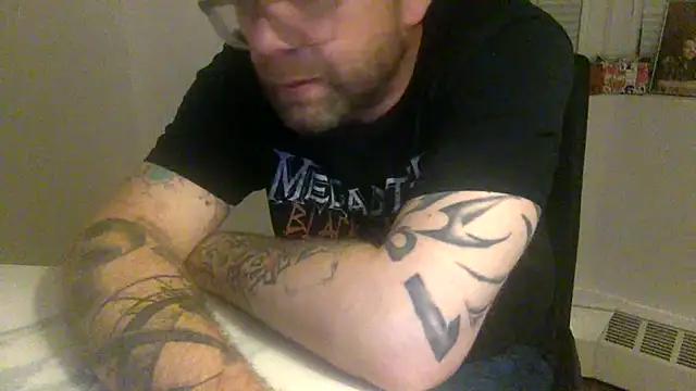 edger4lif3 online show from October 17, 2025, 4:26 am