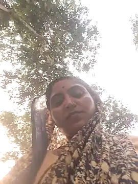 LUCKY cut online show from October 25, 2025, 11:29 am