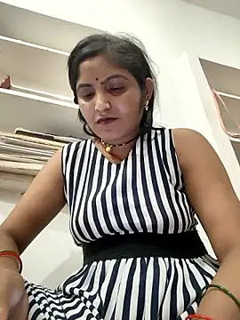 Snapshot of LUCKY_cut chatting on March 28, 2026, 6:40 pm LUCKY cut online show from March 28, 2026, 6:40 pm
