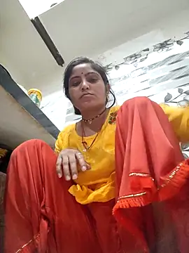 Snapshot of LUCKY_cut chatting on April 1, 2026, 6:16 pm LUCKY cut online show from April 1, 2026, 6:16 pm