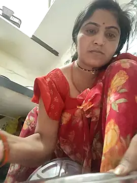 Snapshot of LUCKY_cut chatting on April 11, 2026, 1:48 pm LUCKY cut online show from April 11, 2026, 1:48 pm