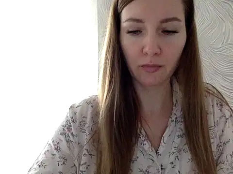 Varnyx online show from November 3, 2025, 8:59 am