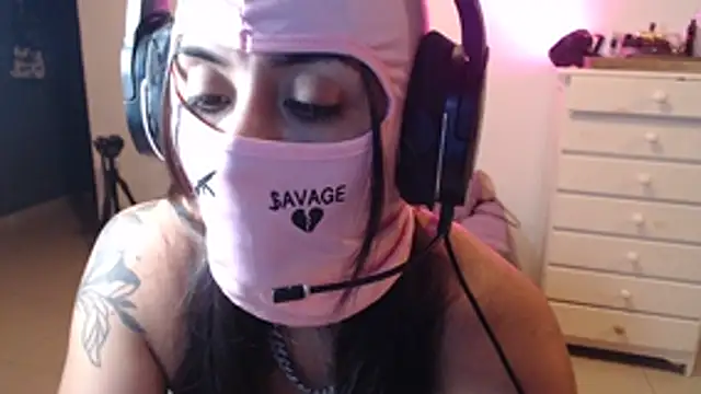 Katalina sexyyy online show from April 17, 2026, 10:46 pm