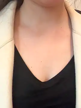 Snapshot of baobao20242025 chatting on December 15, 2025, 8:51 am baobao20242025 online show from December 15, 2025, 8:51 am