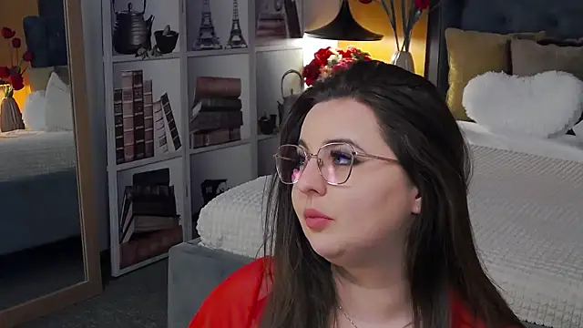 Mia Swano online show from January 13, 2026, 1:44 am