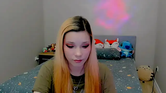Kitten Alissa online show from October 3, 2025, 7:55 pm