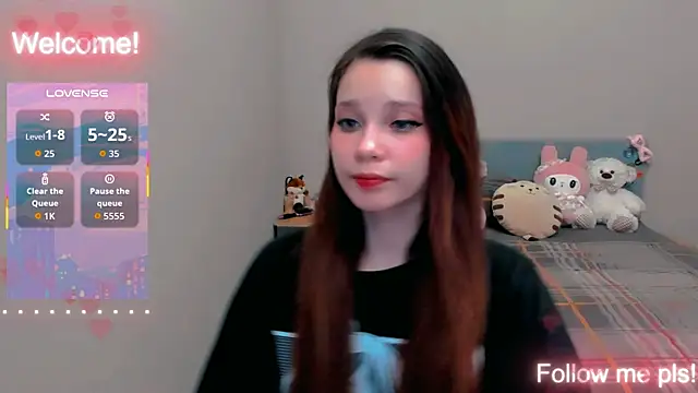 Snapshot of Kitten_Alissa chatting on April 9, 2026, 7:19 pm Kitten Alissa online show from April 9, 2026, 7:19 pm