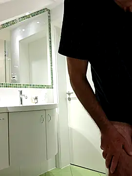 Snapshot of Oldmenhot66 chatting on September 25, 2025, 4:49 am Oldmenhot66 online show from September 25, 2025, 4:49 am