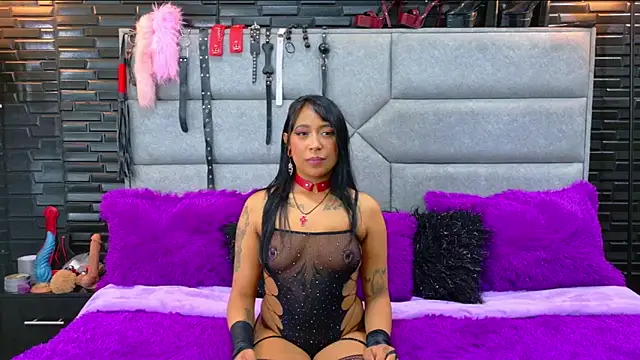 DaiaRousi online show from November 20, 2025, 2:56 am