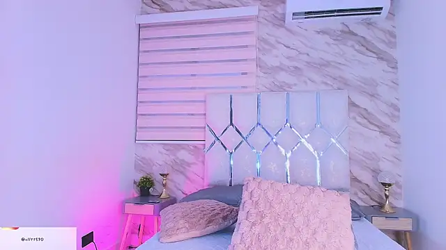 collet 1 online show from April 28, 2026, 12:32 pm