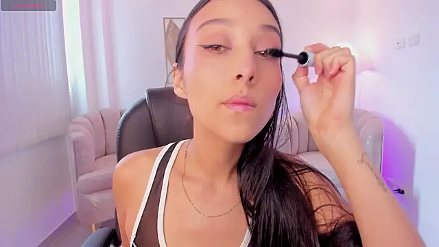 Snapshot of Kristen_Rousse chatting on January 14, 2026, 9:09 pm Kristen Rousse online show from January 14, 2026, 9:09 pm