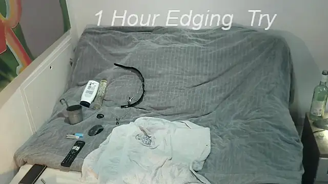 Snapshot of EdelHolz91 chatting on November 16, 2025, 7:08 pm EdelHolz91 online show from November 16, 2025, 7:08 pm