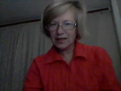 LucyLewisX online show from October 25, 2025, 9:09 pm