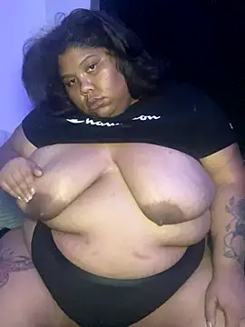 Snapshot of BlaxicanaMami chatting on September 17, 2025, 6:26 am BlaxicanaMami online show from September 17, 2025, 6:26 am