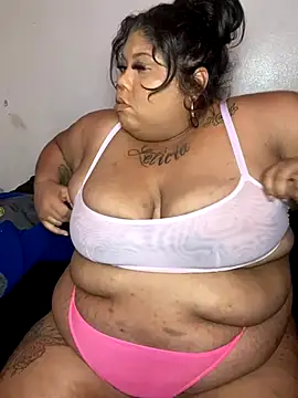 Snapshot of BlaxicanaMami chatting on October 10, 2025, 1:04 am BlaxicanaMami online show from October 10, 2025, 1:04 am