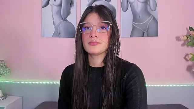 Snapshot of Stefany_gonzales_ chatting on May 12, 2026, 12:24 pm Stefany gonzales online show from May 12, 2026, 12:24 pm