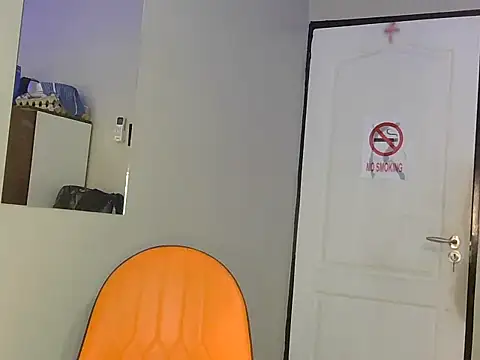 Sultry Booty online show from December 5, 2025, 11:41 am