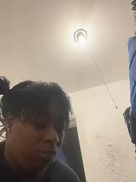 luvluvbubblesxo online show from December 22, 2025, 1:41 pm