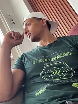 Snapshot of Smith_Fitness chatting on February 22, 2026, 7:23 pm Smith Fitness online show from February 22, 2026, 7:23 pm