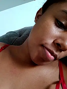 MoniqueMulberry online show from November 11, 2025, 8:20 pm