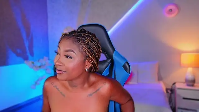 Kishalove  online show from May 22, 2026, 10:43 am