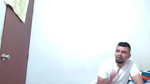 Snapshot of smitdleds1130 chatting on September 9, 2025, 1:38 am smitdleds1130 online show from September 9, 2025, 1:38 am