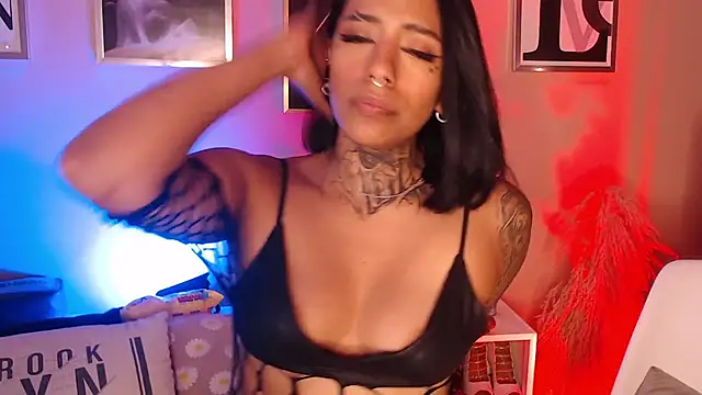 Snapshot of biancaleblanc chatting on April 29, 2026, 5:30 pm biancaleblanc online show from April 29, 2026, 5:30 pm