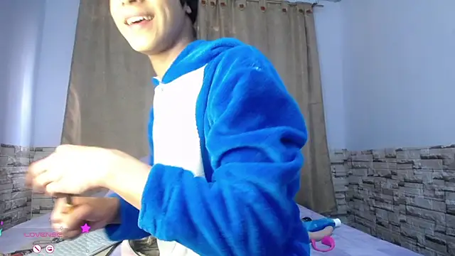 DaraKat18 online show from September 26, 2025, 8:46 pm